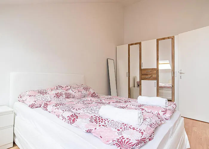Cozy 1br Comfortable Design/@ Schoenbrunn Διαμέρισμα *